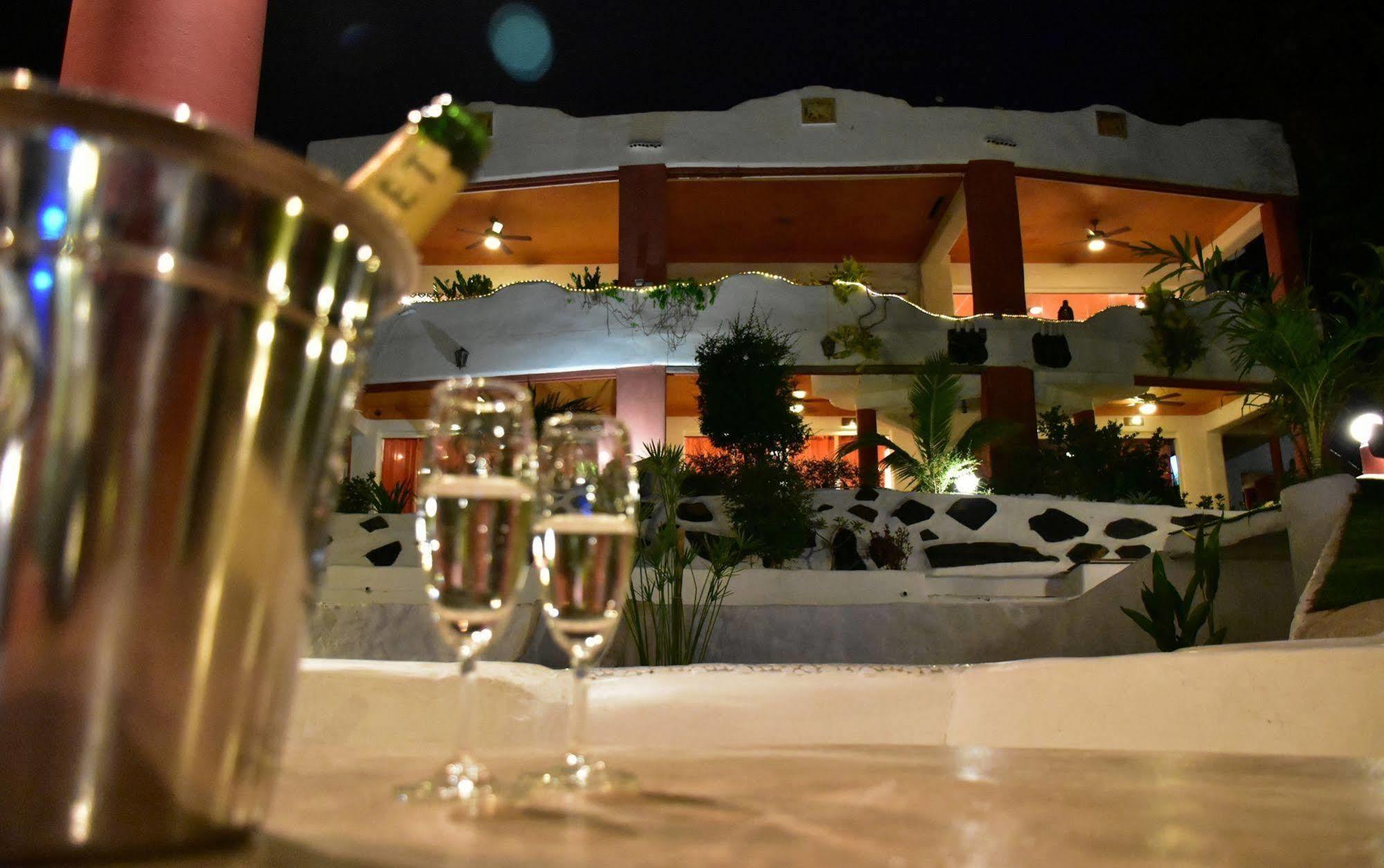Mirabel Club Resort Bãi biển Jomtien Ngoại thất bức ảnh
